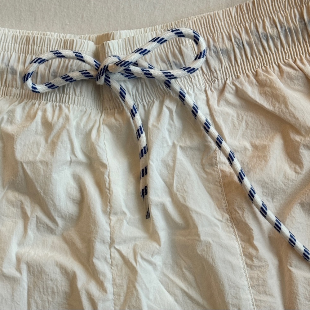 Color Block Shorts - Picture 5 of 8